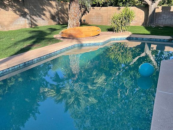 2nd image of 438 E Palo Brea Ct