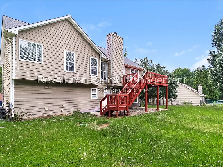 1055 Leighs Brook Way — Photo 13