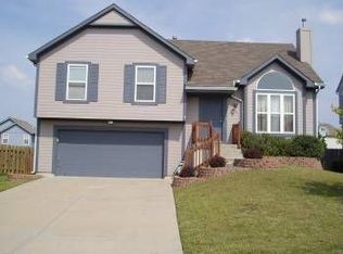 18864 W 160th Trl, Shawnee, KS 66062