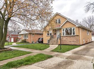 1871 Buckingham Ave, Westchester, IL