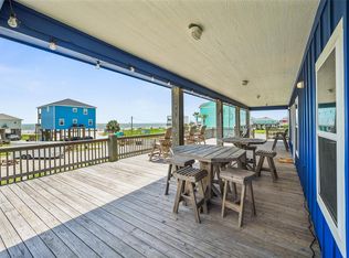 858 Kahla Dr, Crystal Beach, TX 77650