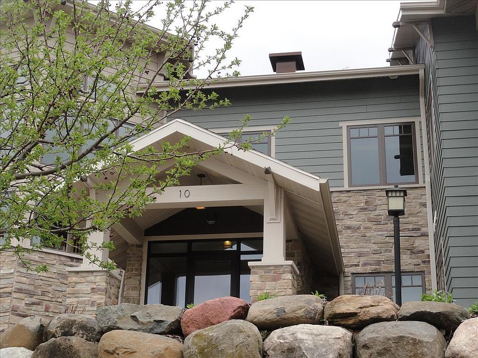1st image of 10 Glen Brook Way Unit 106