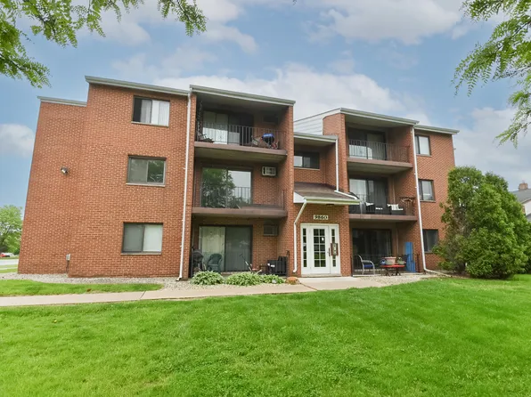 9860 W 153rd St APT 207, Orland Park, IL 60462