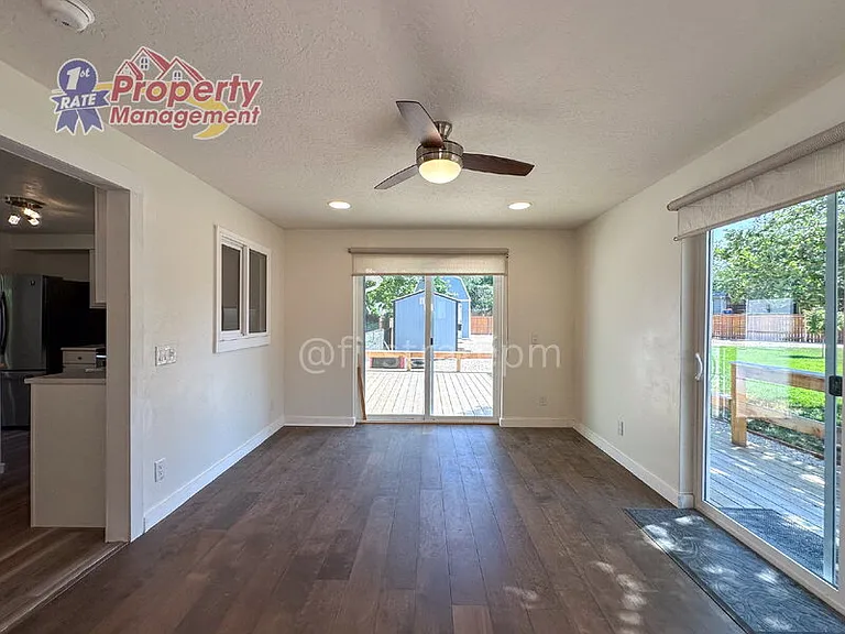 7703 S Mistyglen Ave — Photo 9