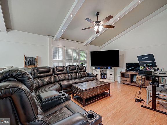 5th image of 5709 Stone Meadow Dr