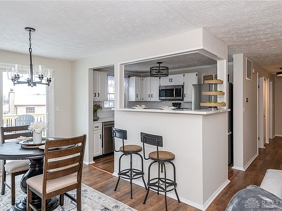 5th image of 2387 Cross Village Dr