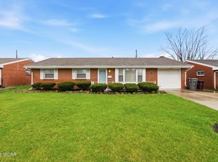 613 Meadowbrook Dr, Lima, OH