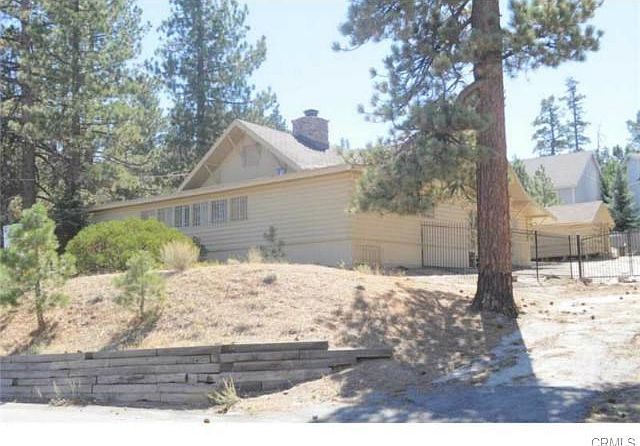1st image of 715 Cameron Dr