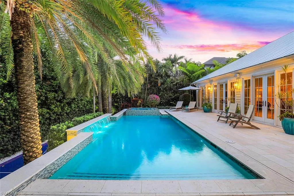 5 bed, 5.5 bath, 5145 sqft, $70,000 — Photo 2