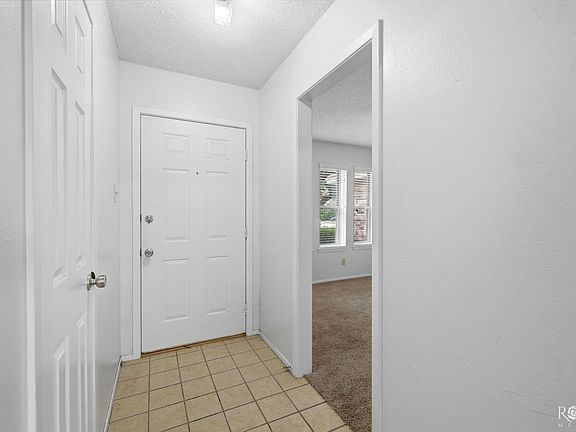 4th image of 2709 Watson St