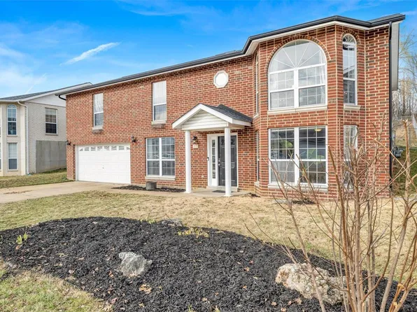 27 Wampler Dr, Arnold, MO 63010