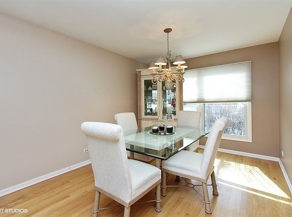 3rd image of 207 Arcadia Ct