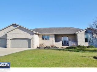 3753 Allen Pond Rd, Green Bay, WI 54311