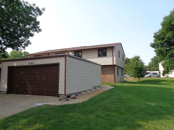 3rd image of 2301 Southwood Pl