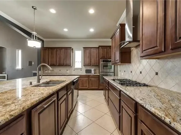 914 Mangrove Dr, Fate, TX 75087