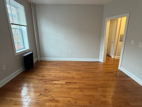 2nd image of 400 52nd St APT 3D