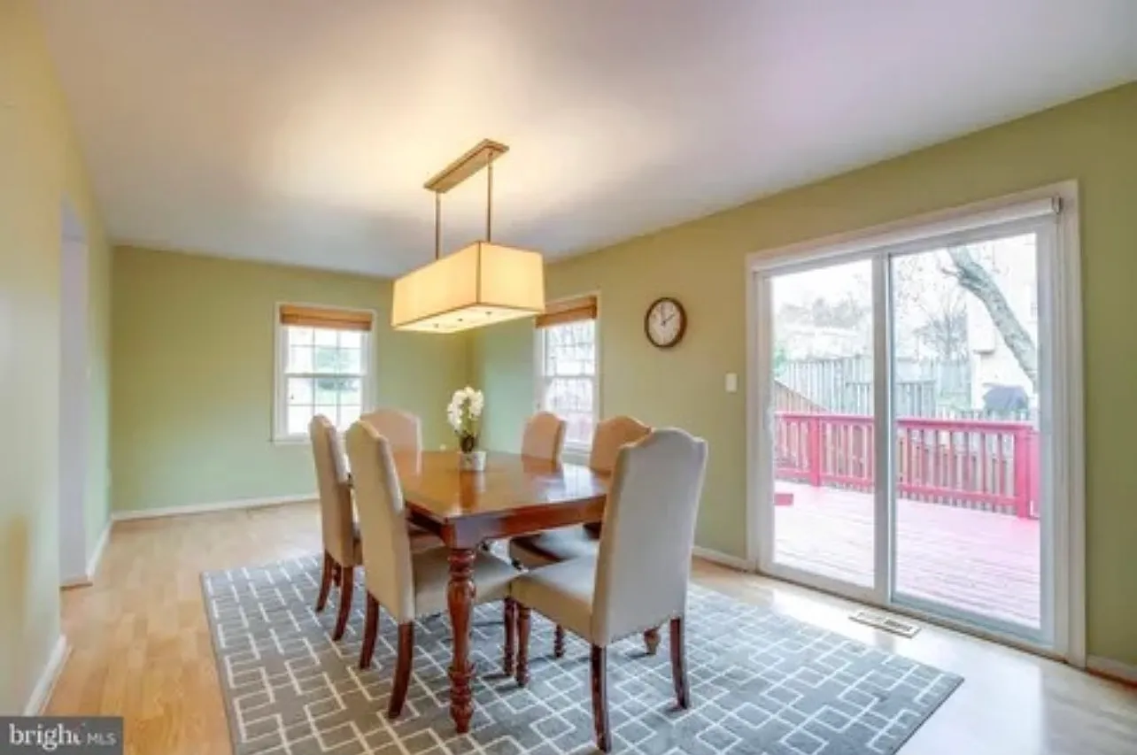 3 bed, 2036 sqft, $1,500 — Photo 1