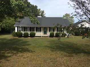 215 E Valley Rd NE, Rydal, GA 30171