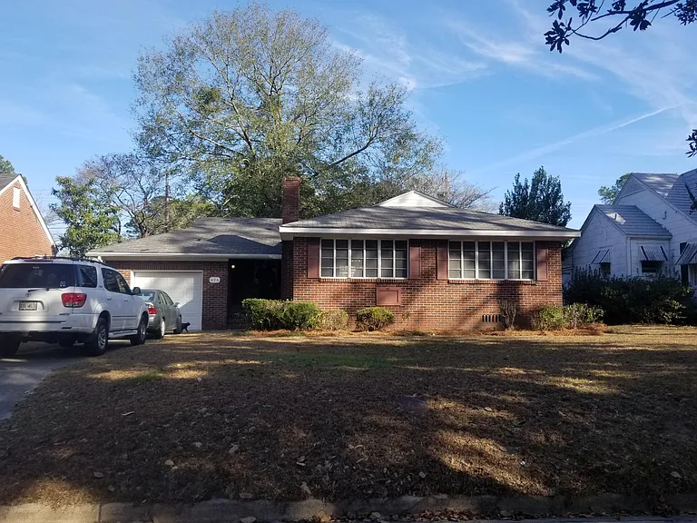 626 Columbus Dr — Photo 1