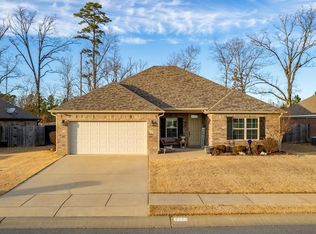 9040 Rolling Hills Dr, Alexander, AR 72002