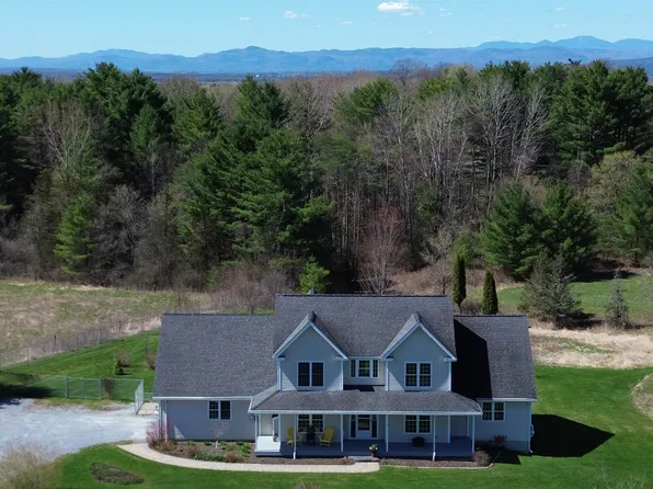 55 Braeside Place, Ferrisburgh, VT 05473