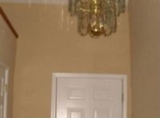 610 E 7th St, Kearney, MO 64060