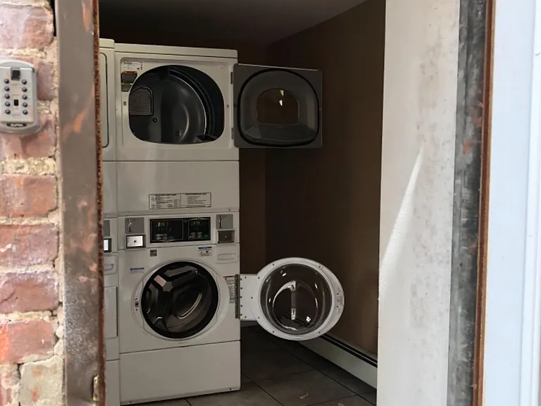 6 Glenville Ave #5 — Photo 9