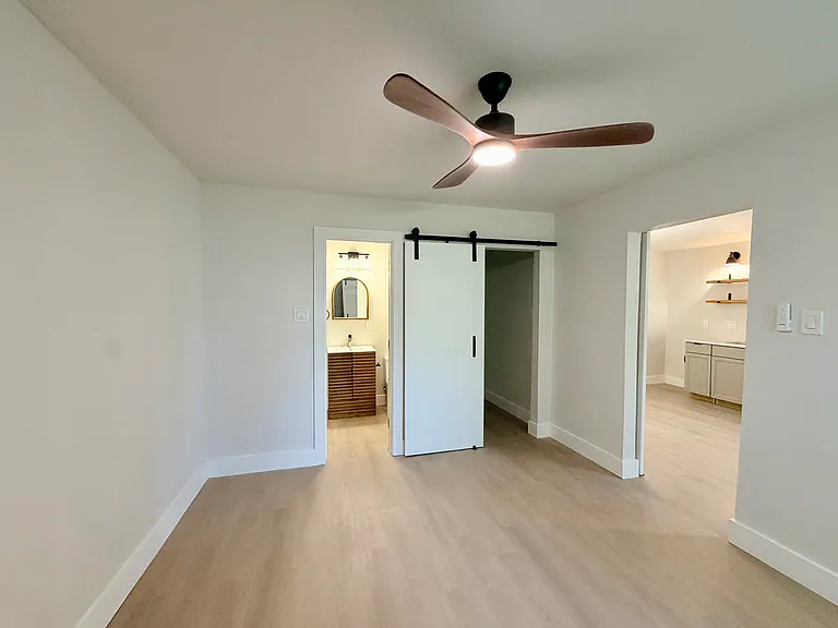 619 Caladium Dr #B — Photo 4