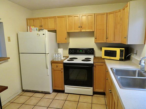 4th image of 3348 Sierra Dr