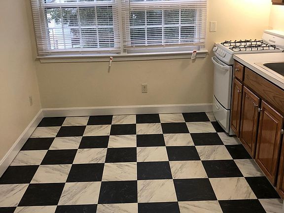2nd image of 1 Arlington St APT 9