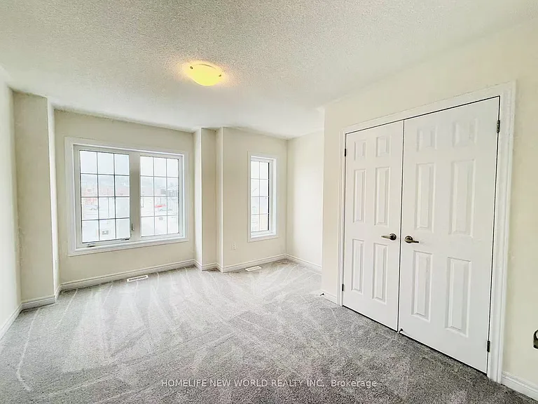 925 Crowsnest Holw — Photo 19