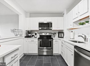 Hallmark, Alexandria, VA 22304