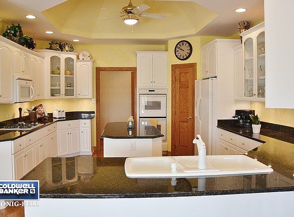 4th image of 7248 Blackhawk Dr