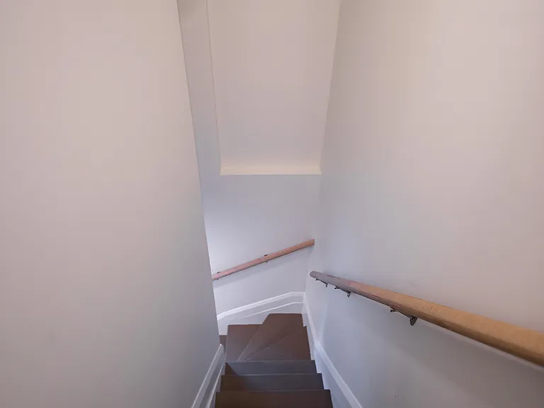 856 Bronson Ave — Photo 31