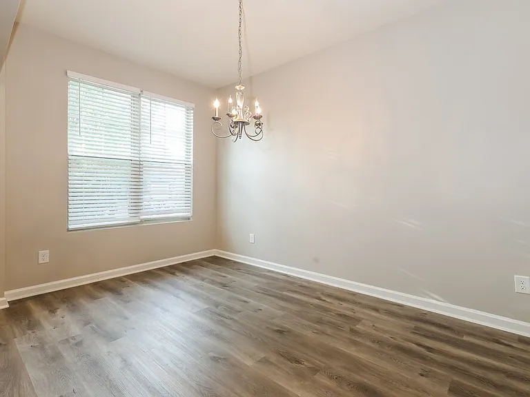 6596 Woodwell Dr — Photo 6