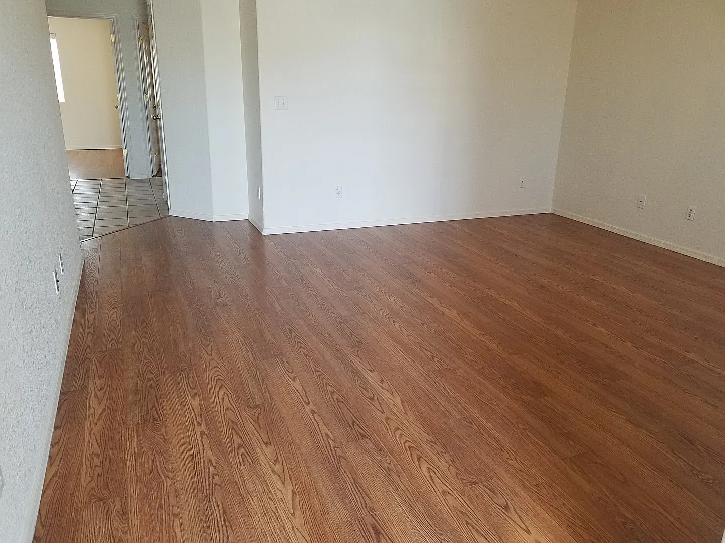 2 bed, 1006 sqft, $1,500 — Photo 4