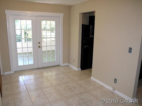 5th image of 2936 NE 16th Dr