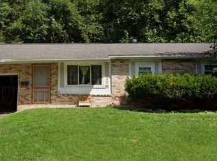 1332 S Prince Ln, Springfield, MO 65804