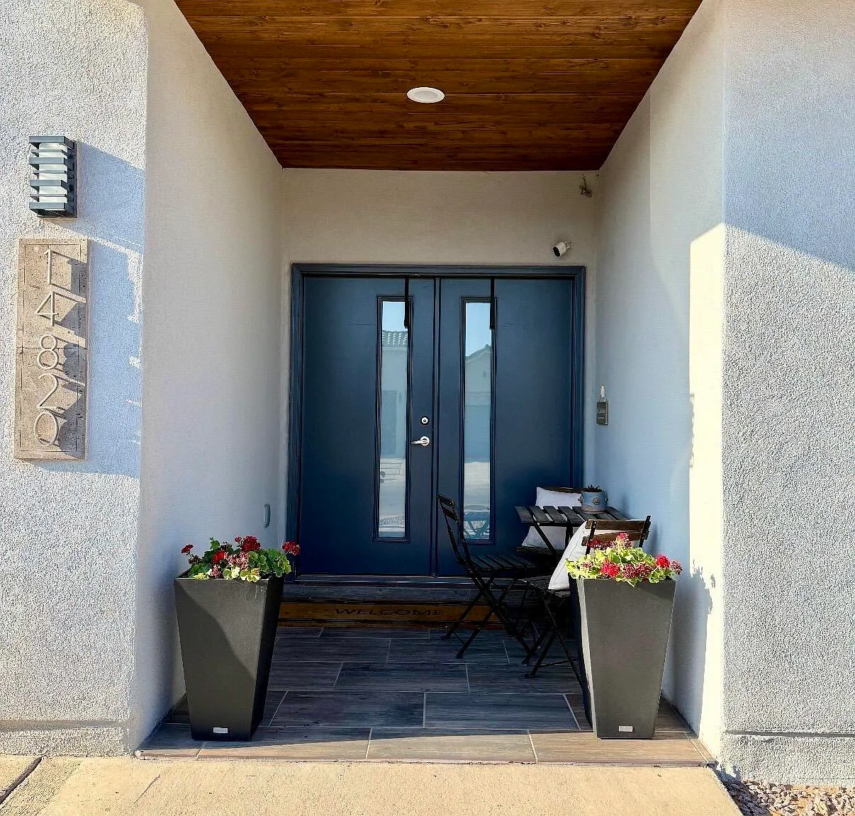 4 bed, 2.0 bath, 1824 sqft, $2,495 — Photo 4