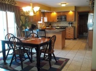 2340 Saratoga Pl, Charleston, IL