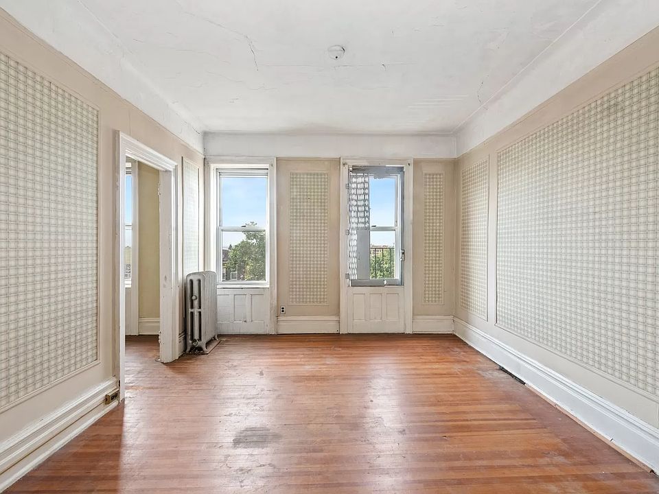 1st image of 4407 4th Ave APT D1