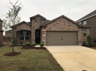1937 Tomahawk Trl, Aubrey, TX 76227