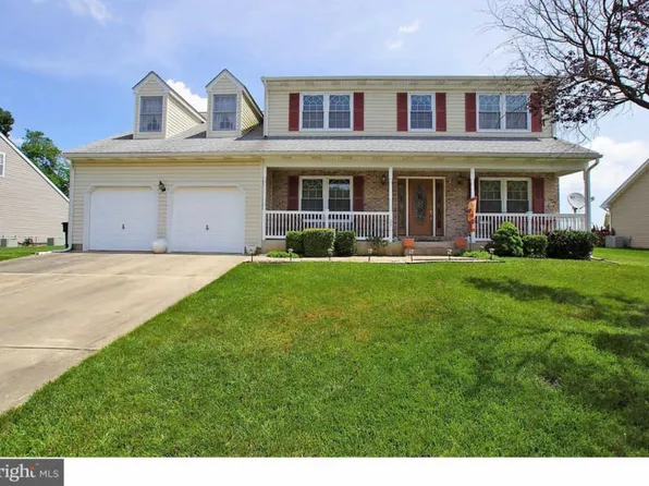 23 Pin Oak Dr, Dover, DE 19904