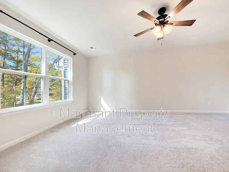 111 Marthawood Ln — Photo 24