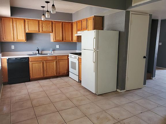 2nd image of 3840 N 43rd Ave APT 55