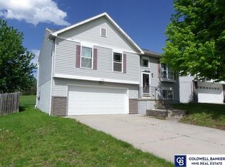 5381 S 194th St, Omaha, NE 68135