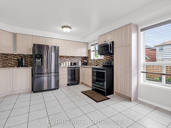 4th image of 548 Ormond Dr