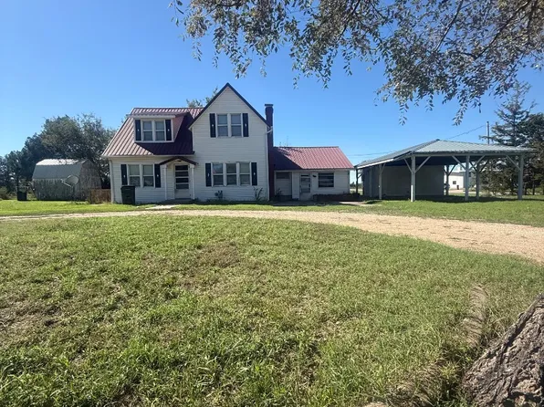 803 S Walnut St, South Hutchinson, KS 67505