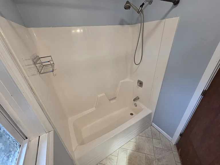 152 Cottage Grv #B — Photo 20