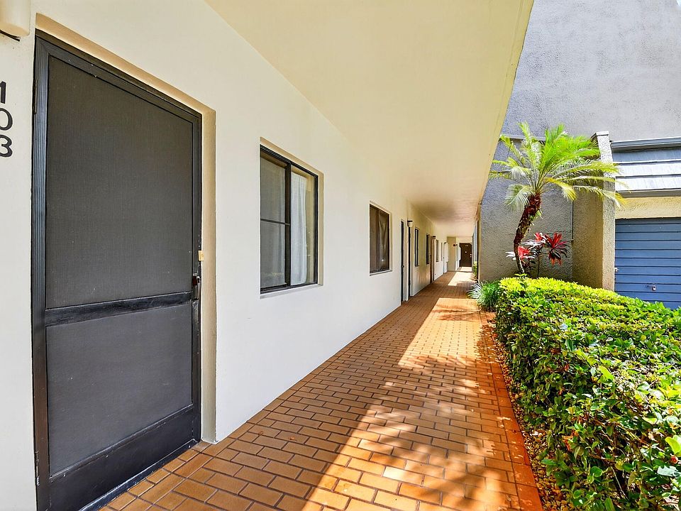 1st image of 4832 Esedra Court #103